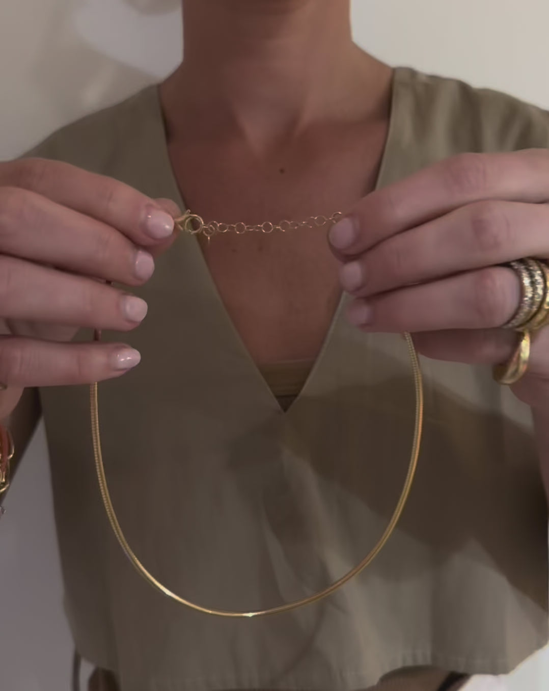 Small Omega Collar Chain
