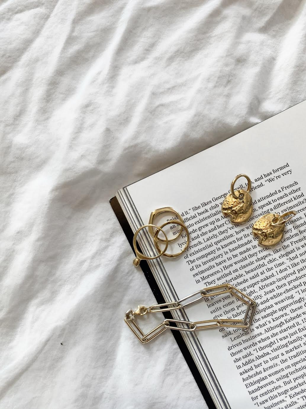 Myrtle Disc Dangle Hoop