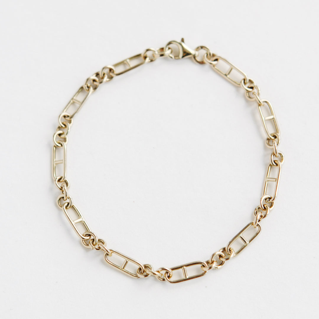 Regal Lite Bracelet